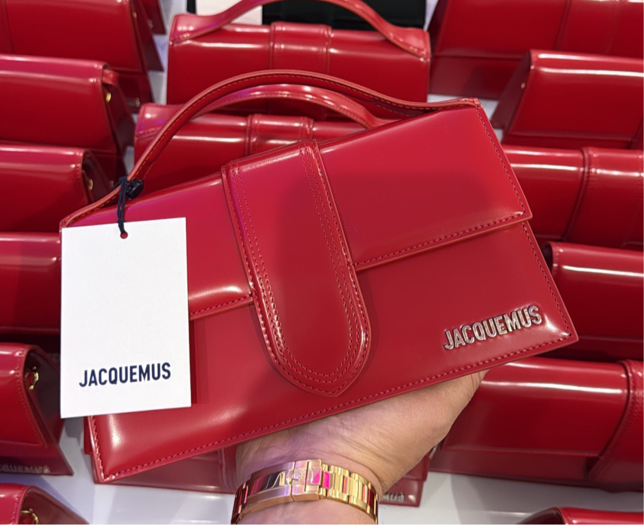 Borsa jacquemus rossa lucida